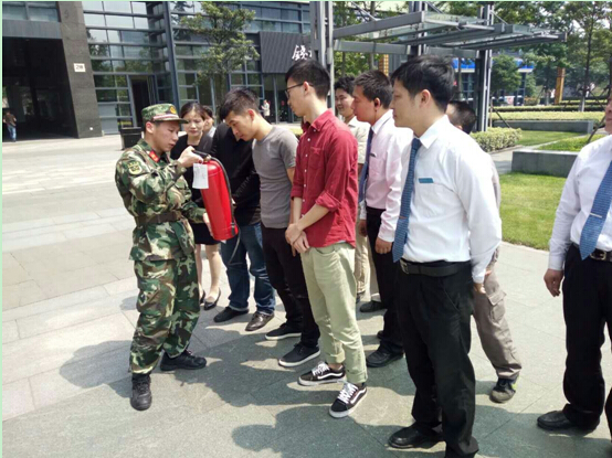 滨江区消防安全教育在信雅达开展 AGGAME人为G20保驾护航