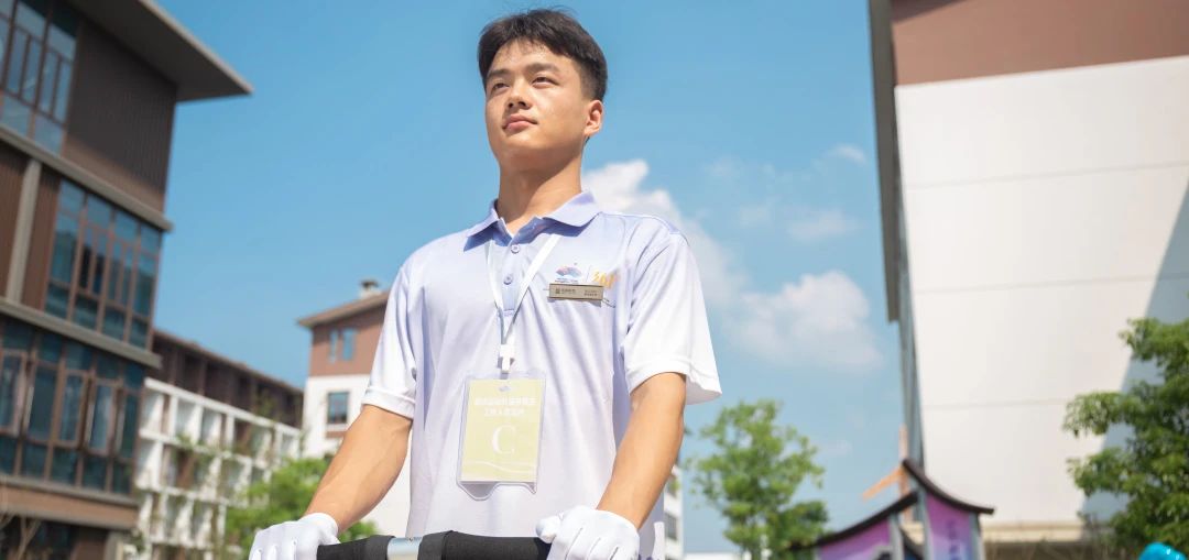 1695351154376343C4Ur.jpg 2.jpg